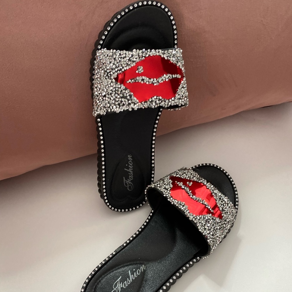 Kiss Slides